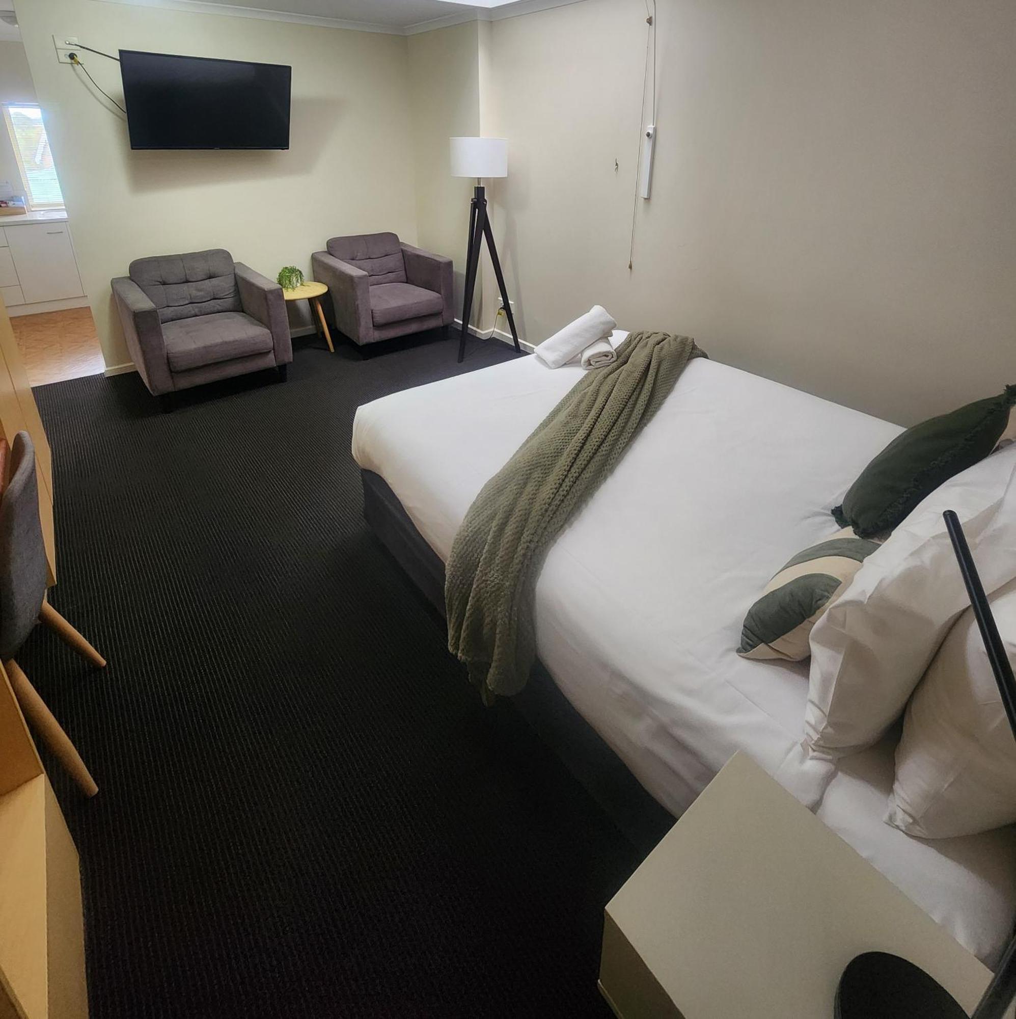 لونسيستون Elphin Serviced Apartments الغرفة الصورة